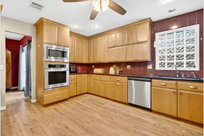 3752 Wroxton Road, Houston, TX 77005 - Photo 15