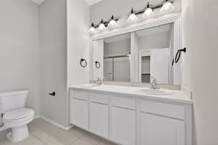 16 Regency Pt, Conroe, TX 77356 - Photo 33