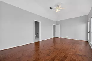 16 Regency Pt, Conroe, TX 77356 - Photo 31