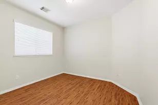 10807 Mockernut St, Baytown, TX 77523 - Photo 11