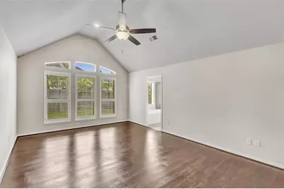 15814 Finwood Lane, Houston, TX 77044 - Photo 13
