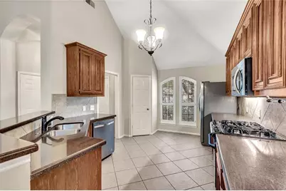 15814 Finwood Lane, Houston, TX 77044 - Photo 5