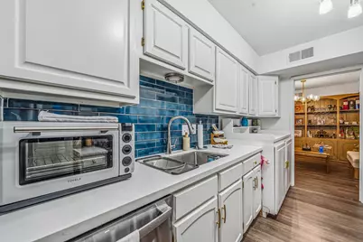 359 N Post Oak Lane #219, Houston, TX 77024 - Photo 13