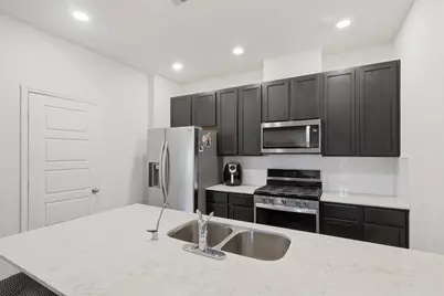 12912 Zivah Lane, Houston, TX 77048 - Photo 5