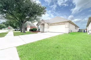 2910 Lemmingham Dr, Spring, TX 77388 - Photo 3
