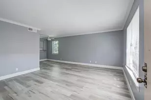5208 Arboles Dr, Houston, TX 77035 - Photo 5