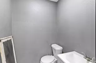 12827 Hwy 105 E, Conroe, TX 77306 - Photo 9