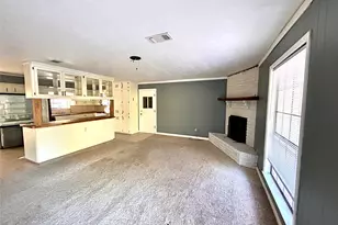 708 Myrtle St, Woodville, TX 75979 - Photo 3