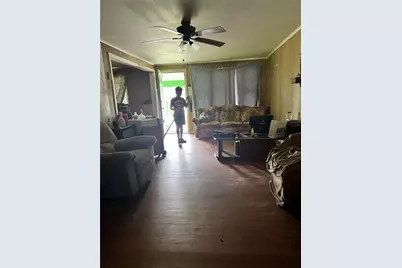 425 W Brazos Avenue, West Columbia, TX 77486 - Photo 7