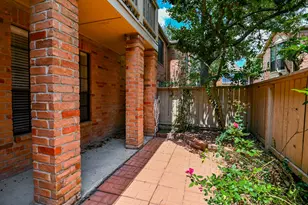 2255 Braeswood Park Dr, Houston, TX 77030 - Photo 27
