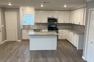 4620 Nichols St, Houston, TX 77020 - Photo 1