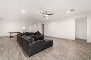 1803 Rolling Hl Ln, Richmond, TX 77469 - Photo 9