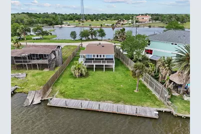 5030 Scenic Drive, Dickinson, TX 77539 - Photo 1