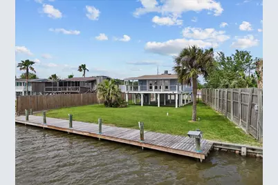 5030 Scenic Drive, Dickinson, TX 77539 - Photo 7
