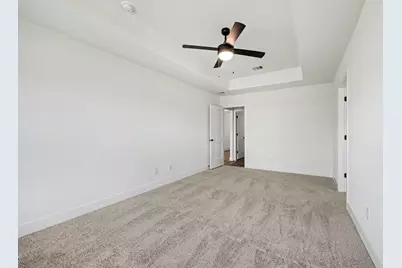 8 Gemstone Court, Angleton, TX 77515 - Photo 15