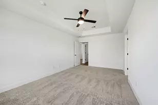 8 Gemstone Ct, Angleton, TX 77515 - Photo 15