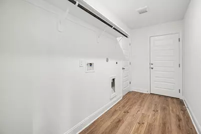 8 Gemstone Court, Angleton, TX 77515 - Photo 7