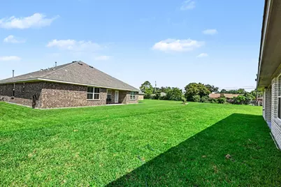 8 Gemstone Court, Angleton, TX 77515 - Photo 25