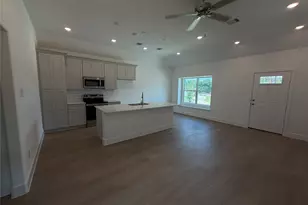 16701 Eastchase St, Montgomery, TX 77316 - Photo 3