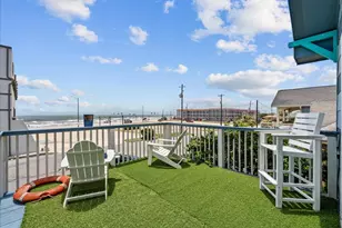 1310 Ave N 1/2, Galveston, TX 77550 - Photo 17