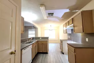 14034 Maximos Dr, Houston, TX 77083 - Photo 11