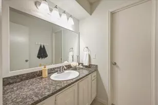 15710 Spring Forest Dr, Houston, TX 77059 - Photo 25
