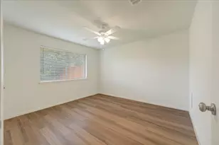 15710 Spring Forest Dr, Houston, TX 77059 - Photo 27