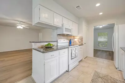 15710 Spring Forest Drive, Houston, TX 77059 - Photo 9