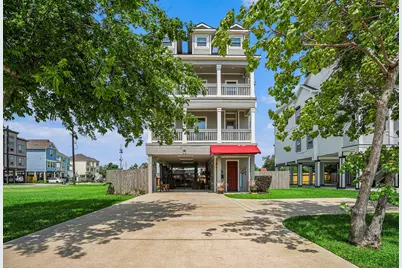 1333 N Meyer Avenue, Seabrook, TX 77586 - Photo 1