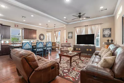 1333 N Meyer Avenue, Seabrook, TX 77586 - Photo 9