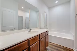 1033 Texas Timbers Dr, Katy, TX 77493 - Photo 35