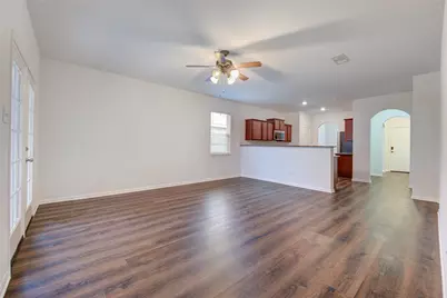 1033 Texas Timbers Drive, Katy, TX 77493 - Photo 9