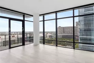 808 Crawford St, Houston, TX 77010 - Photo 1