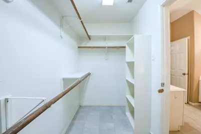 5104 N Big Spring Drive, Pearland, TX 77584 - Photo 29