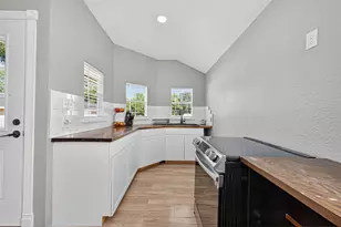 1728 County Rd 340, Cleveland, TX 77365 - Photo 15