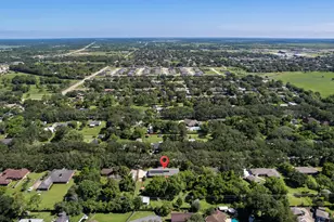 616 Cannan Dr, Angleton, TX 77515 - Photo 47
