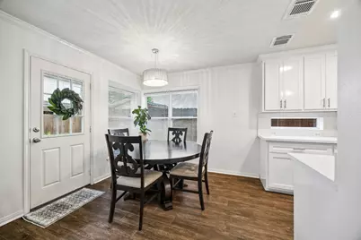 2709 Los Alamos Circle, Deer Park, TX 77536 - Photo 9