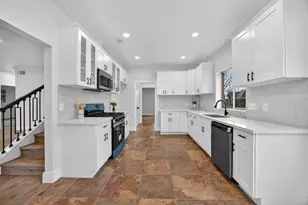 1120 Hidden Oaks St, League City, TX 77573 - Photo 11