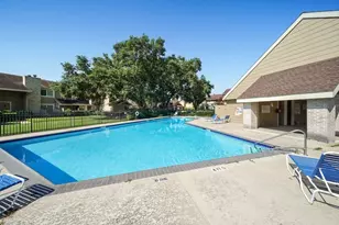 11502 Village Pl Dr, Houston, TX 77077 - Photo 27