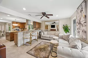9703 Oasis Dr, Houston, TX 77096 - Photo 5