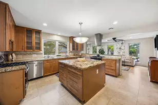 9703 Oasis Dr, Houston, TX 77096 - Photo 7