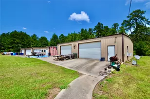 160 Kennedy Dr, Livingston, TX 77351 - Photo 33