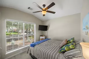 10318 Lyndon Meadows Dr, Houston, TX 77095 - Photo 7