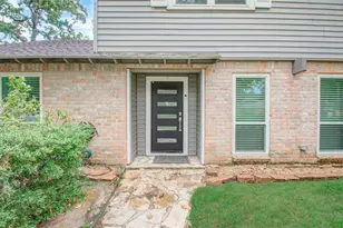 14611 Bramblewood Dr, Houston, TX 77079 - Photo 3