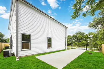 4601 Newberry Street #A, Houston, TX 77051 - Photo 25