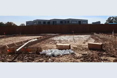 16033 Hayes Park Drive, Houston, TX 77079 - Photo 11