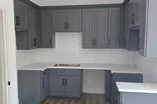 7900 Bowen St, Houston, TX 77051 - Photo 5