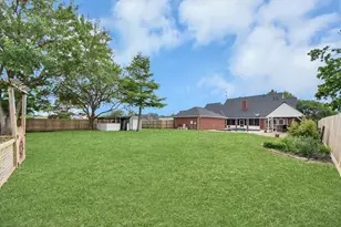 3002 Kathleen Dr, Baytown, TX 77523 - Photo 29