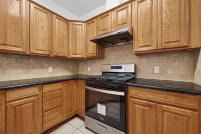 16118 Craigshire Court, Spring, TX 77379 - Photo 15