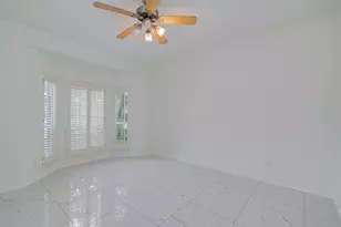 5803 Serrano Terrace Ln, Houston, TX 77041 - Photo 9